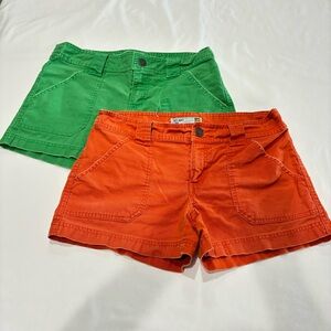 BOGO! 2 pair of Old Navy shorts for one price green & orange women’s size 8